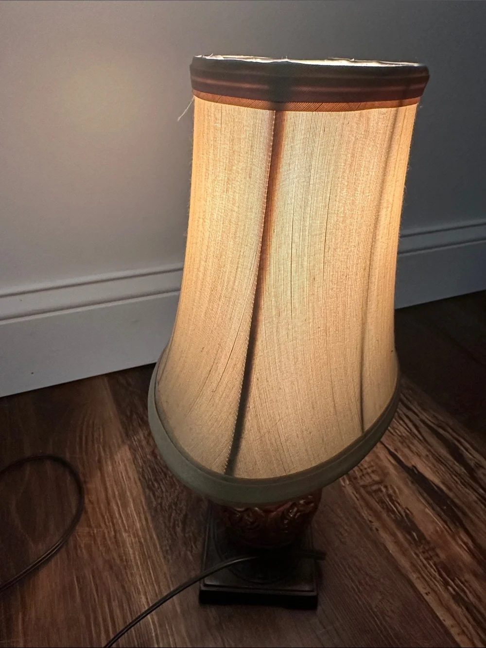 Classic Red and Gold Decorative Table Lamp with Cream Shade